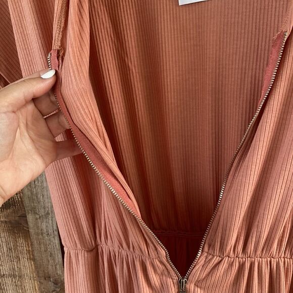 Vanilla Bay Peach Bentley Best Laid Plans Zip-Front Hooded Ribbed Jumpsuit - Picture 7 of 9